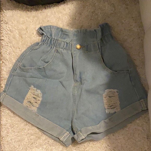 Elastic Waist Ripped Denim Shorts - Picture 3 of 3